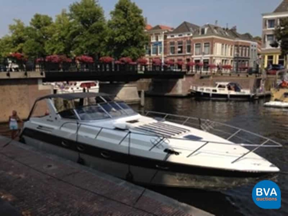 Cranchi Méditerranée 40 FT Cranchi Cabrio 2 x Volvo Penta Diesel.