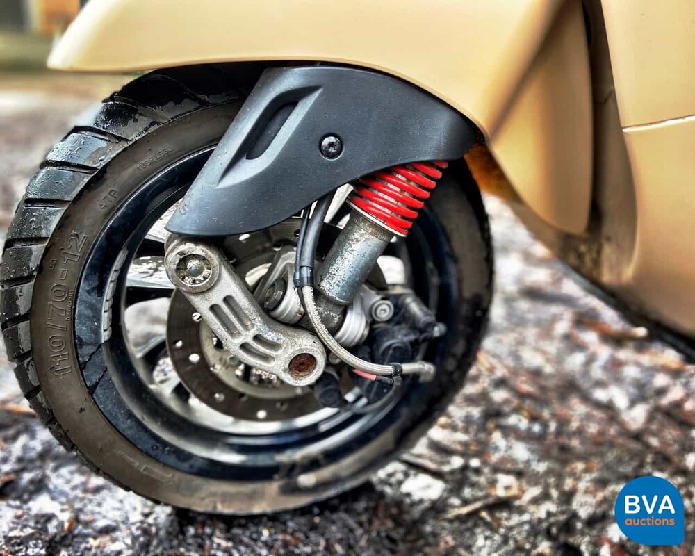 Piaggio Vespa Sprint 4-Takt 2016, DGV-82-P.