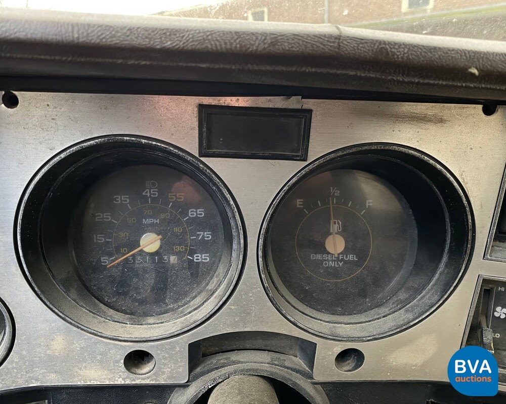 G. G.M.C. Sierra Classic 1500 Monster Truck 6.2 Diesel.