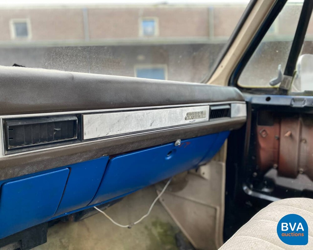 G. G.M.C. Sierra Classic 1500 Monster Truck 6.2 Diesel.