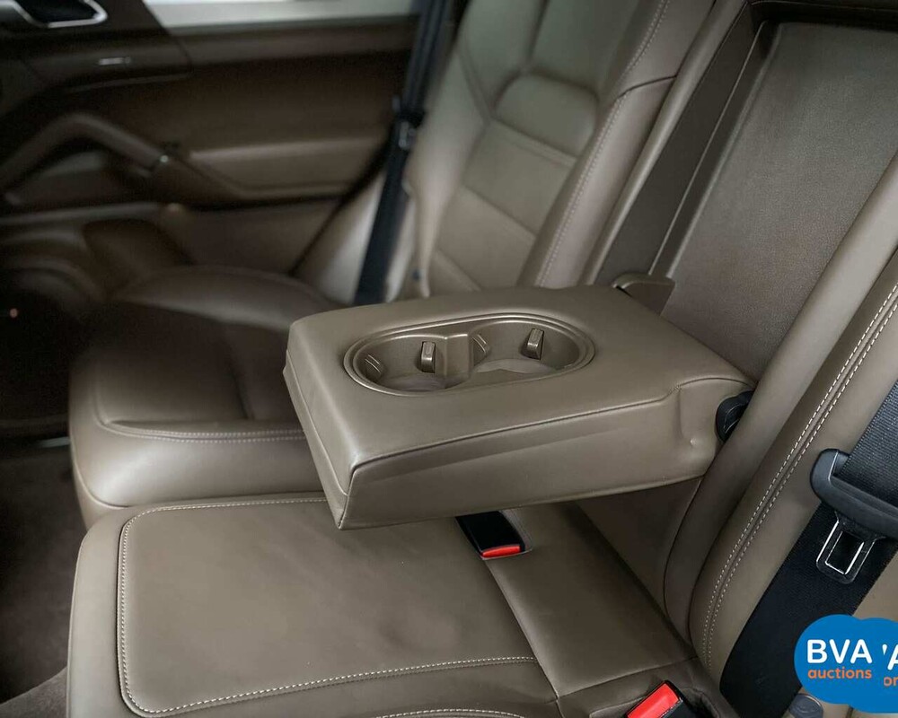 -VERVALLEN- Porsche Cayenne Turbo 4.8 V8 500pk 2013, 9-TTN-90