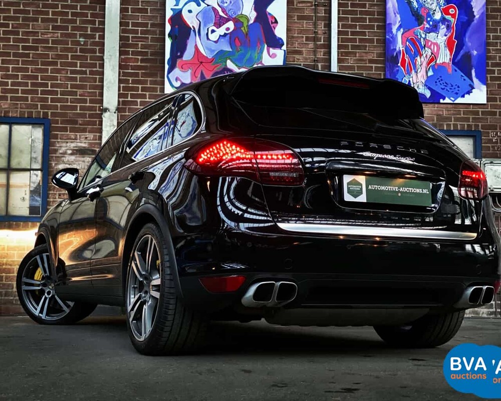 -VERVALLEN- Porsche Cayenne Turbo 4.8 V8 500pk 2013, 9-TTN-90