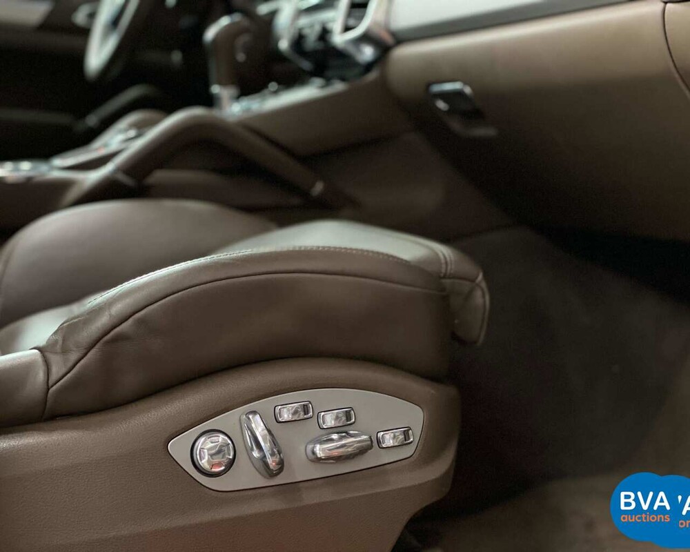 -VERVALLEN- Porsche Cayenne Turbo 4.8 V8 500pk 2013, 9-TTN-90