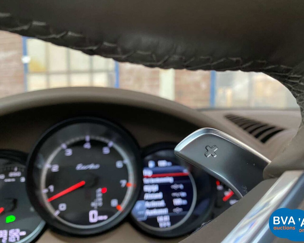 -VERVALLEN- Porsche Cayenne Turbo 4.8 V8 500pk 2013, 9-TTN-90