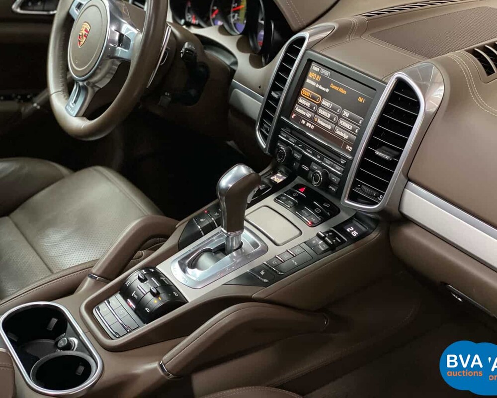 -VERVALLEN- Porsche Cayenne Turbo 4.8 V8 500pk 2013, 9-TTN-90