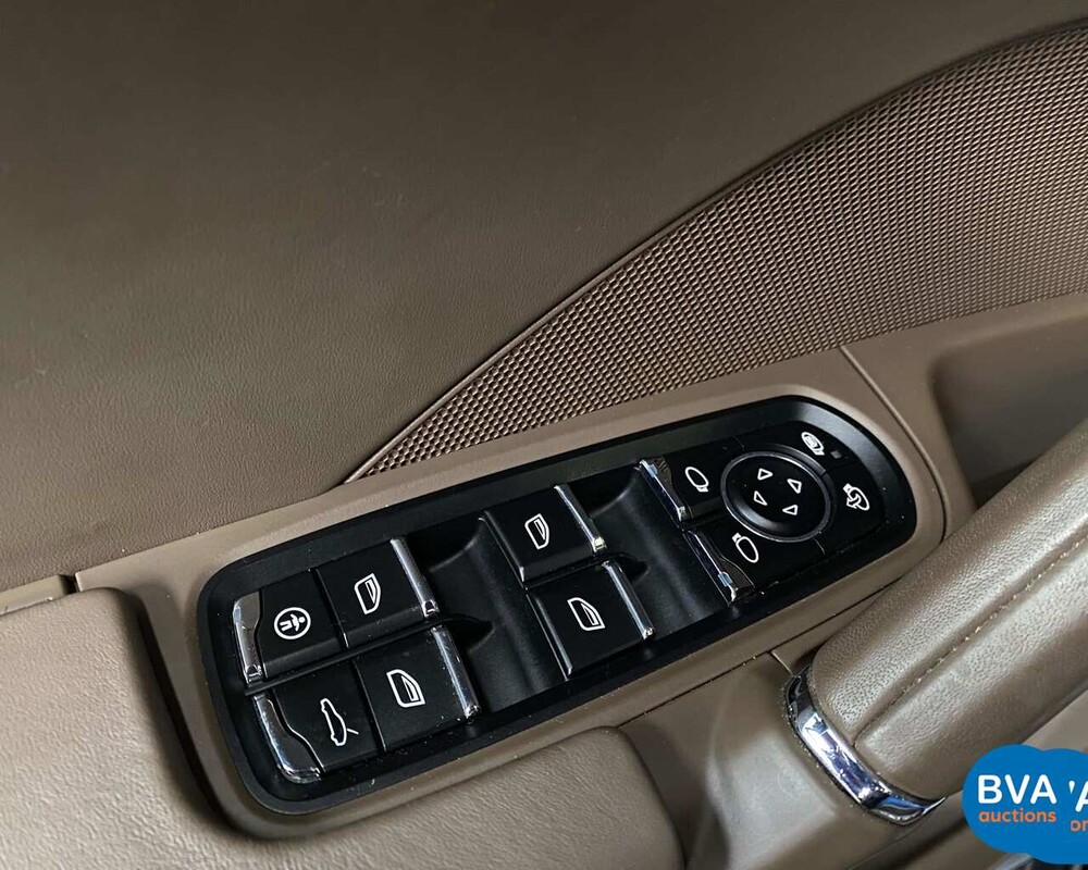 -VERVALLEN- Porsche Cayenne Turbo 4.8 V8 500pk 2013, 9-TTN-90