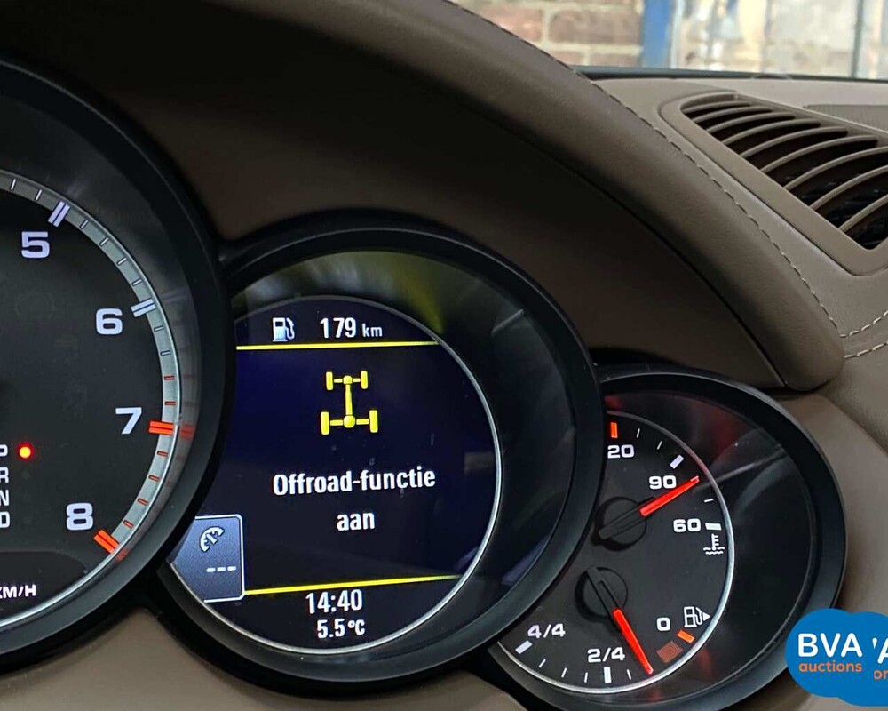 -VERVALLEN- Porsche Cayenne Turbo 4.8 V8 500pk 2013, 9-TTN-90