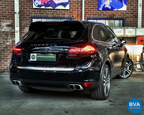 -VERVALLEN- Porsche Cayenne Turbo 4.8 V8 500pk 2013, 9-TTN-90