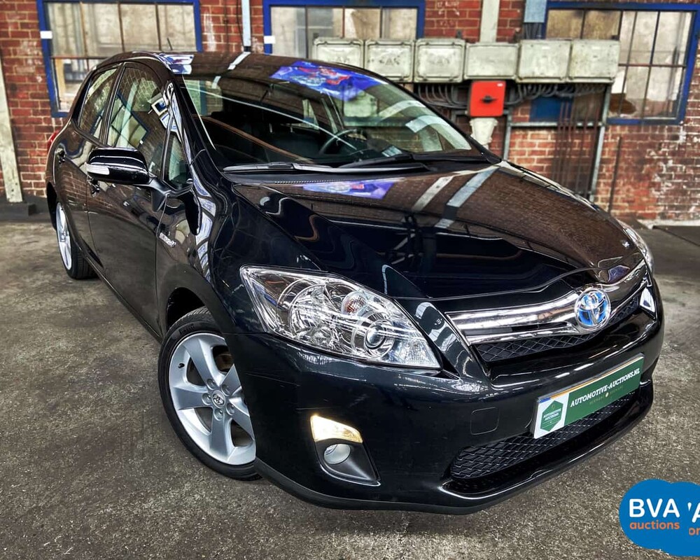 Toyota Auris Full Hybrid 1.8 Dynamic 2010, 83-NDB-1