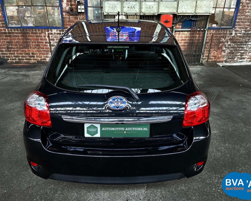 Toyota Auris Full Hybrid 1.8 Dynamic 2010, 83-NDB-1