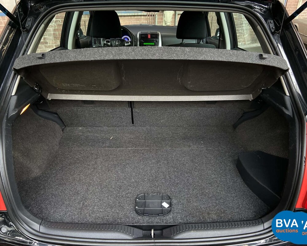 Toyota Auris Full Hybrid 1.8 Dynamic 2010, 83-NDB-1