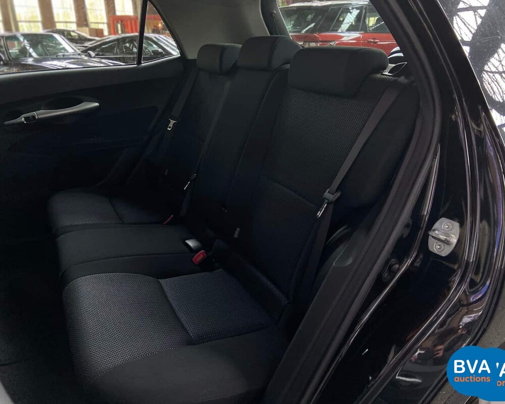 Toyota Auris Full Hybrid 1.8 Dynamic 2010, 83-NDB-1