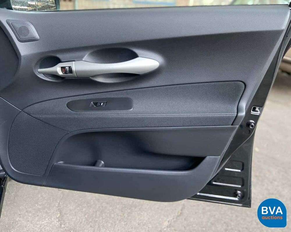 Toyota Auris Full Hybrid 1.8 Dynamic 2010, 83-NDB-1