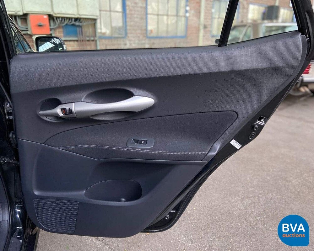 Toyota Auris Full Hybrid 1.8 Dynamic 2010, 83-NDB-1