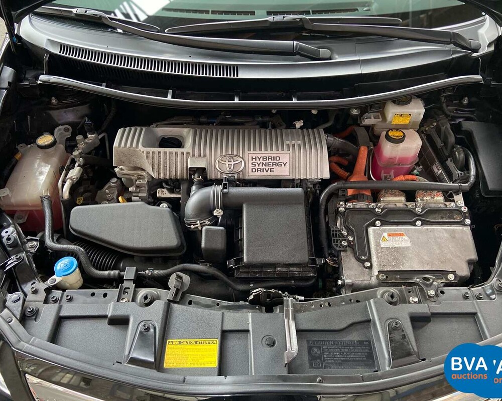 Toyota Auris Full Hybrid 1.8 Dynamic 2010, 83-NDB-1