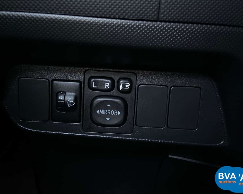 Toyota Auris Full Hybrid 1.8 Dynamic 2010, 83-NDB-1