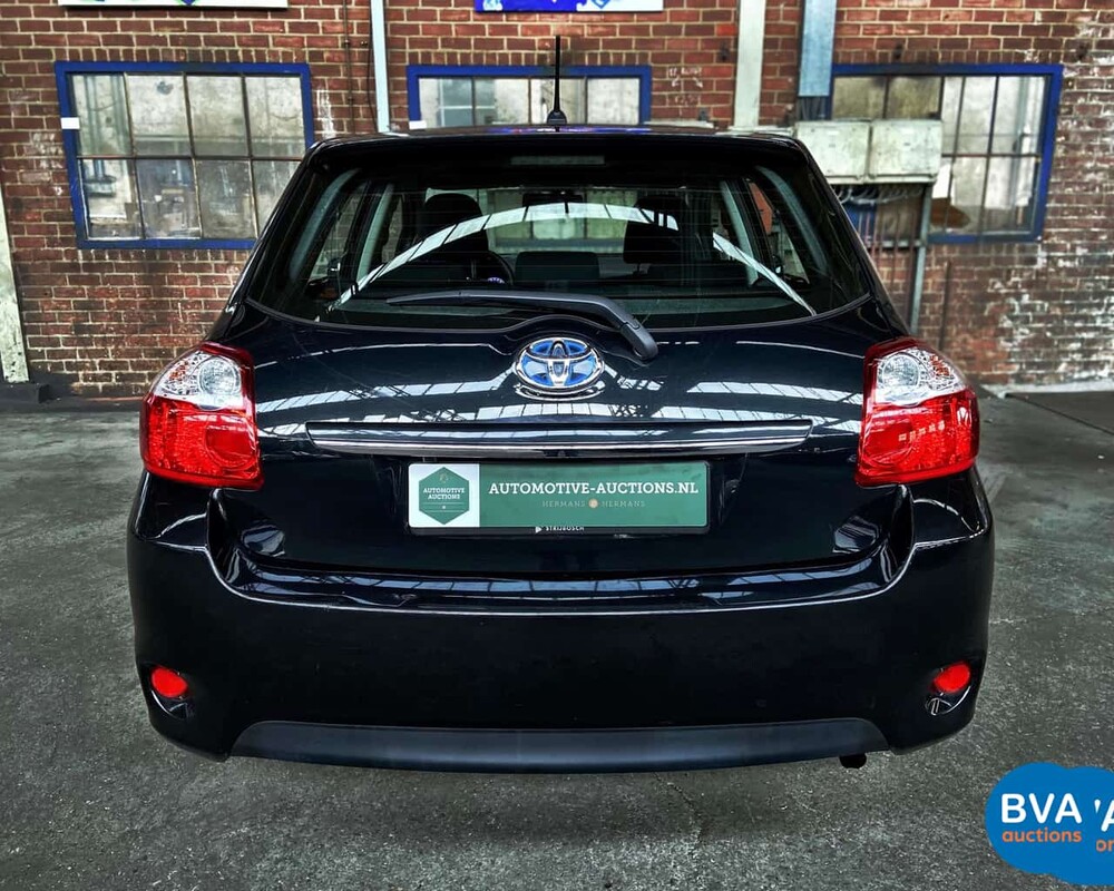 Toyota Auris Full Hybrid 1.8 Dynamic 2010, 83-NDB-1