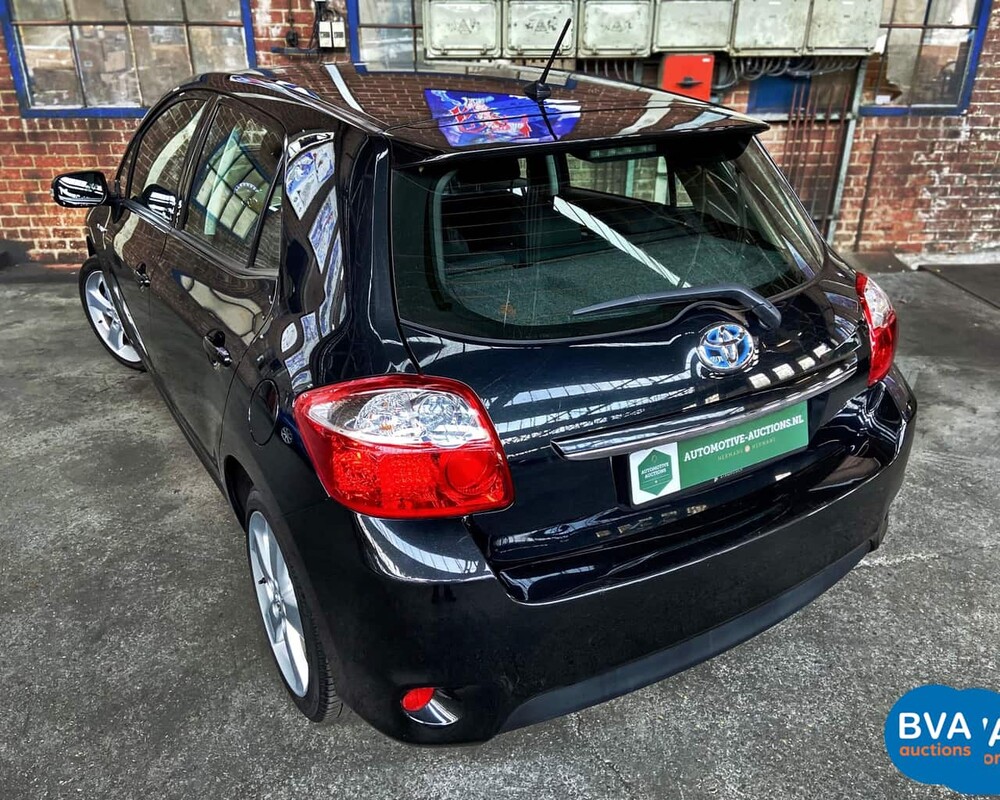 Toyota Auris Full Hybrid 1.8 Dynamic 2010, 83-NDB-1