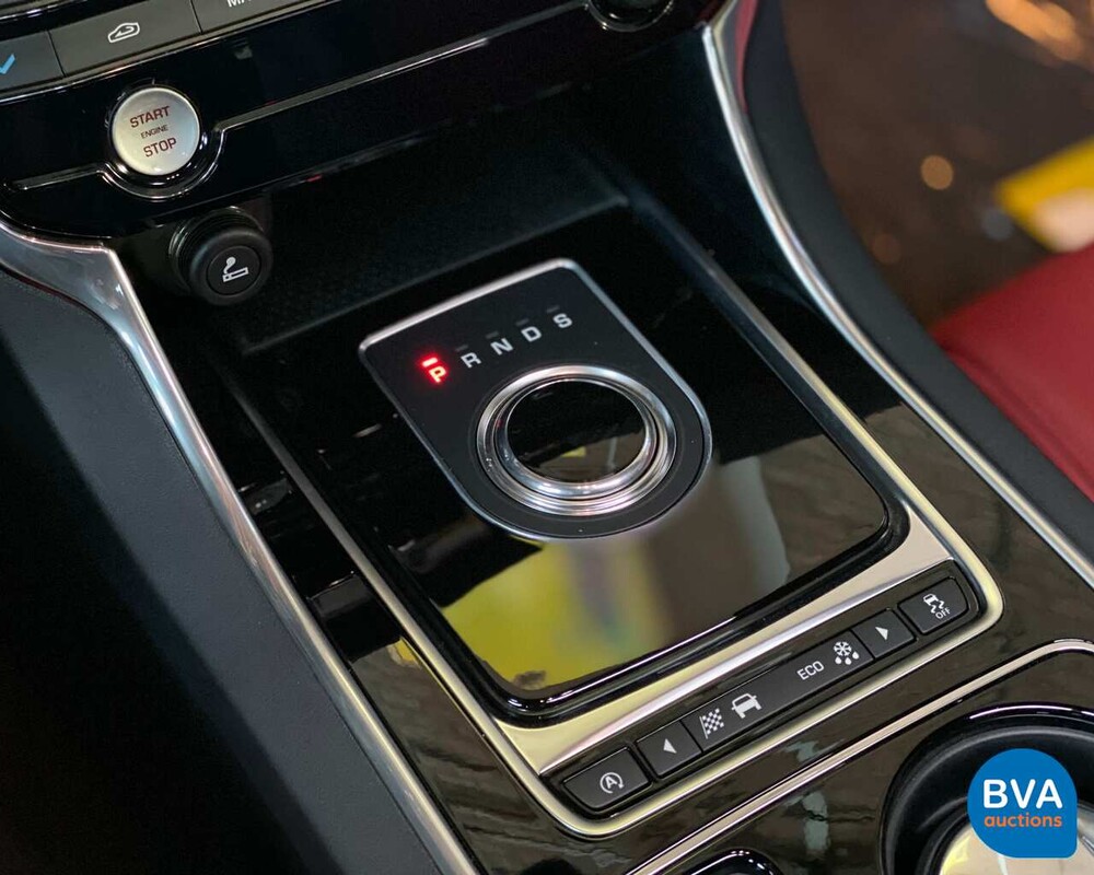 Jaguar XE R-Sport 20d 180pk Automaat -Nieuw-