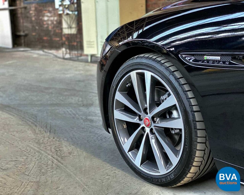 Jaguar XE R-Sport 20d 180pk Automaat -Nieuw-