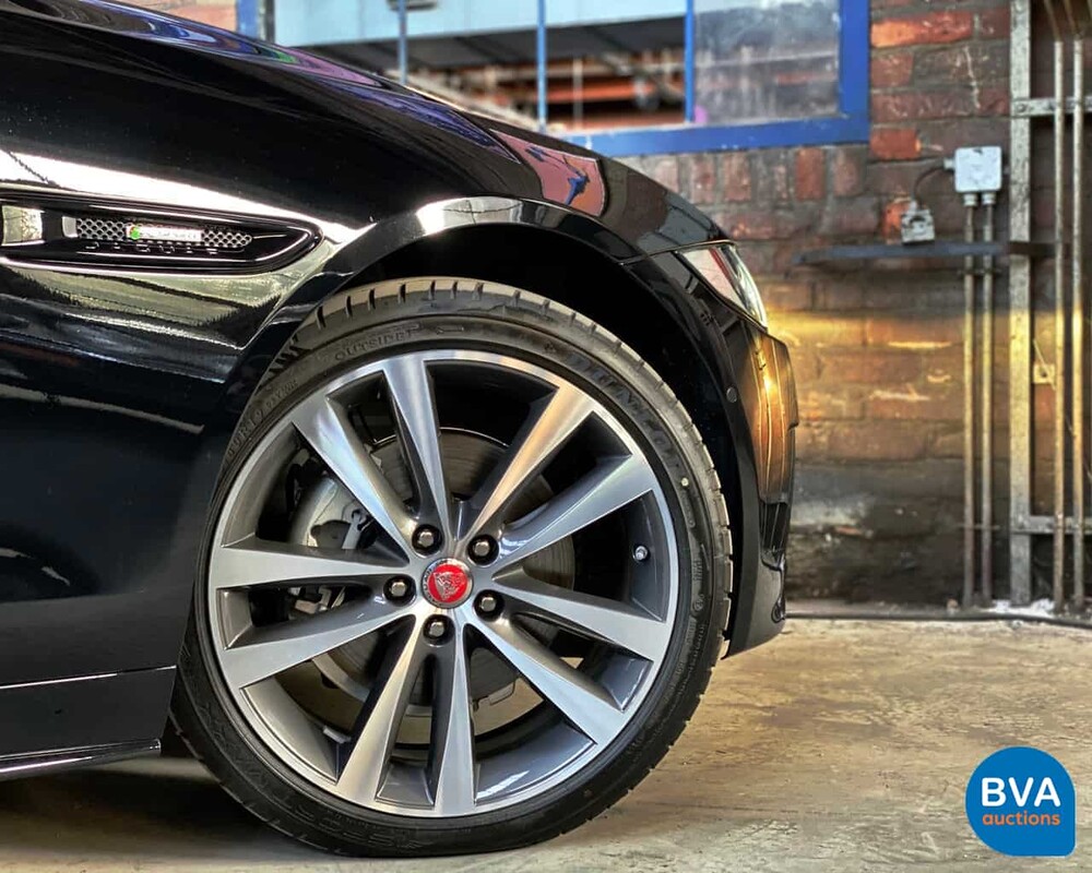 Jaguar XE R-Sport 20d 180pk Automaat -Nieuw-