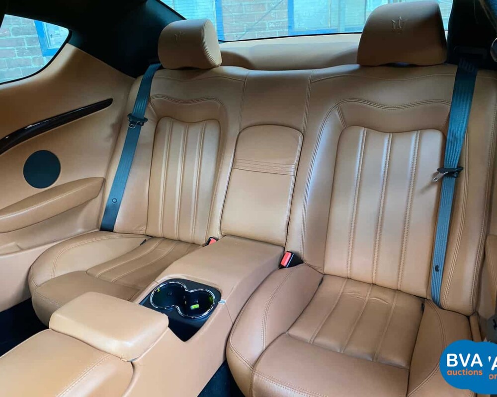 Maserati GranTurismo 4.2 V8 405pk 2008, 49-ZH-FS