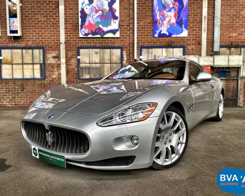 Maserati GranTurismo 4.2 V8 405pk 2008, 49-ZH-FS