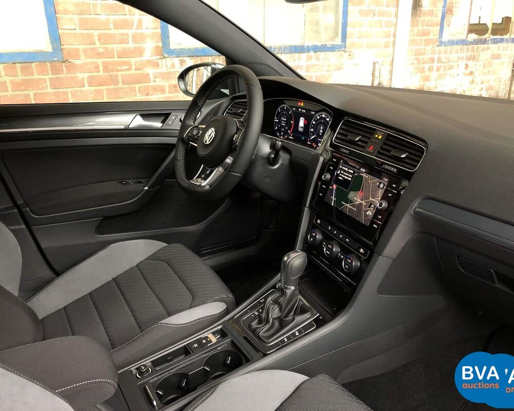 Volkswagen Golf 7 Hatchback 2.0 TDI 150 PK DSG Highline 2018 -Nieuw-
