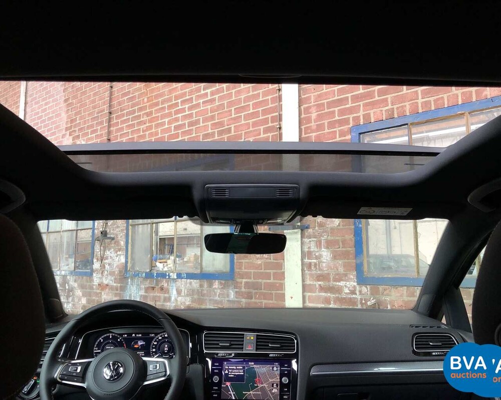 Volkswagen Golf 7 Hatchback 2.0 TDI 150 PK DSG Highline 2018 -Nieuw-