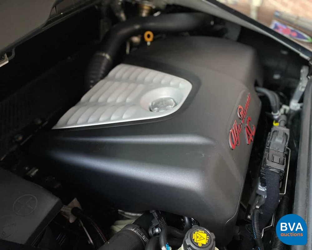 Alfa Romeo 4C 1750Tbi 240pk 895kg 2014