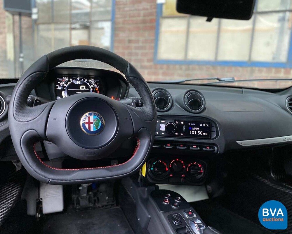 Alfa Romeo 4C 1750Tbi 240pk 895kg 2014