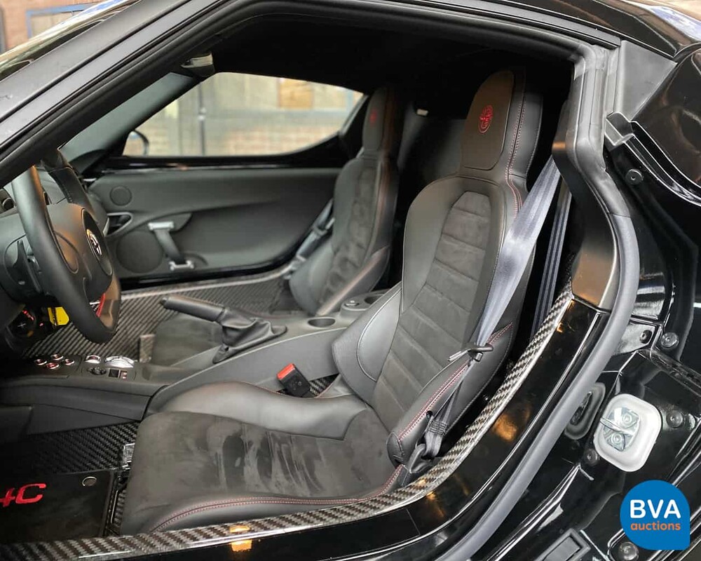 Alfa Romeo 4C 1750Tbi 240pk 895kg 2014