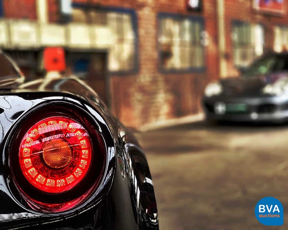 Alfa Romeo 4C 1750Tbi 240pk 895kg 2014