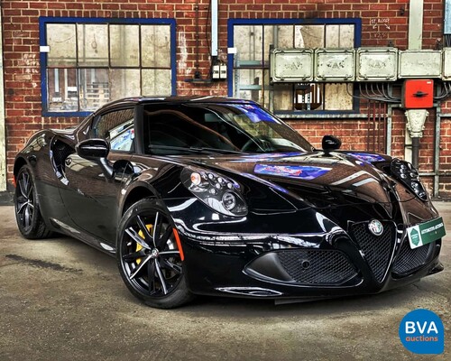 Alfa Romeo 4C 1750Tbi 240 PS 895 kg 2014.