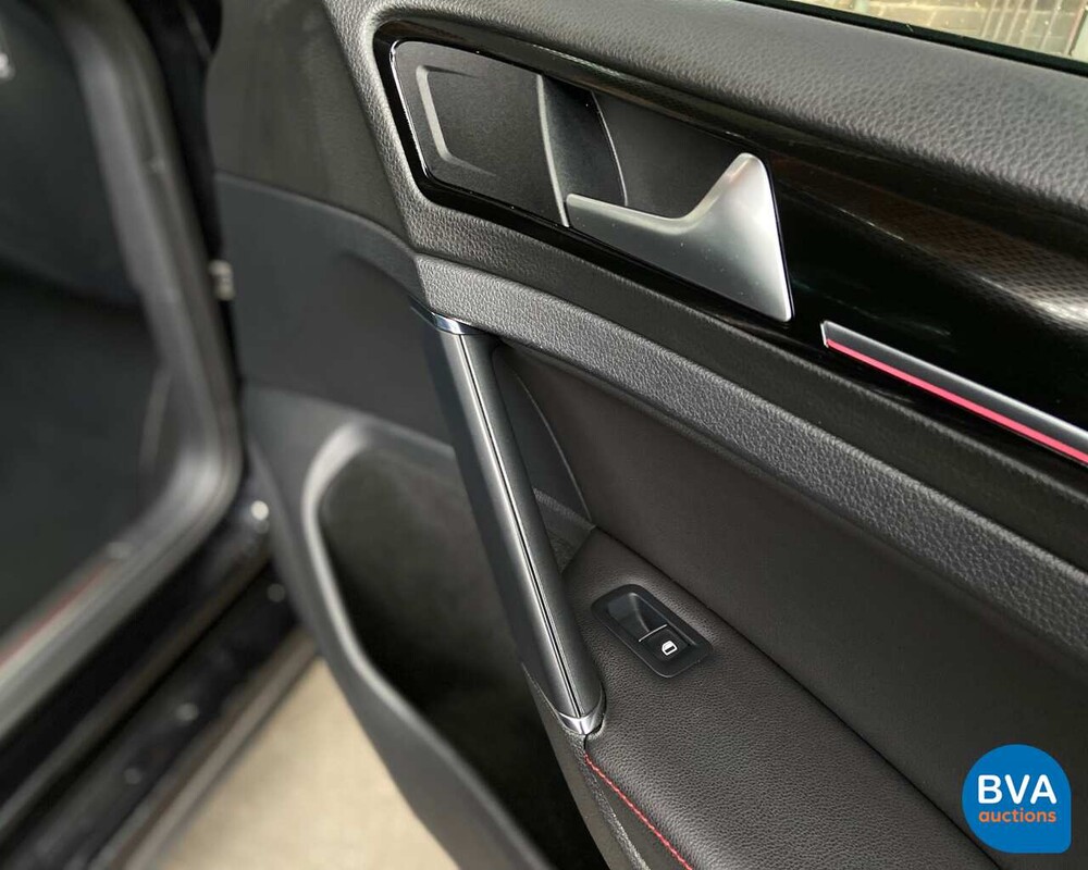 Volkswagen Golf GTI 2.0 TFSI 220pk 2013, H-320-FZ