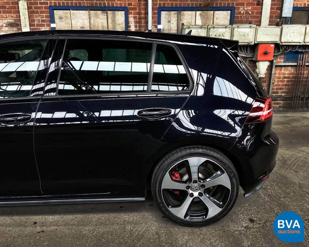 Volkswagen Golf GTI 2.0 TFSI 220pk 2013, H-320-FZ