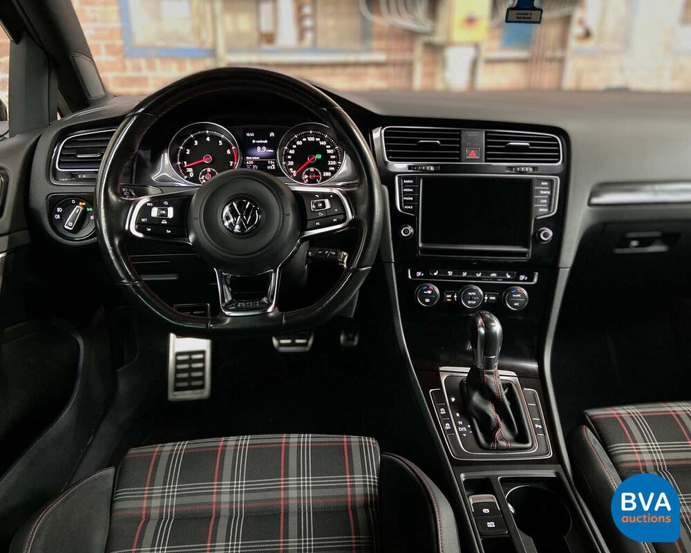 Volkswagen Golf GTI 2.0 TFSI 220pk 2013, H-320-FZ