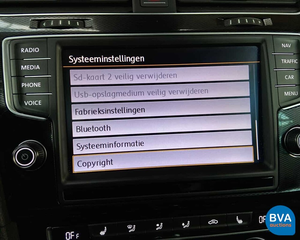 Volkswagen Golf GTI 2.0 TFSI 220pk 2013, H-320-FZ