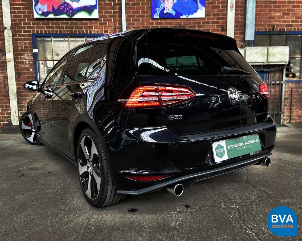 Volkswagen Golf GTI 2.0 TFSI 220pk 2013, H-320-FZ