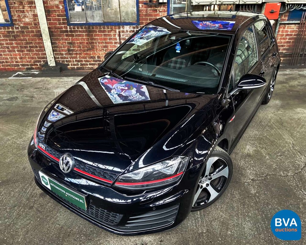 Volkswagen Golf GTI 2.0 TFSI 220pk 2013, H-320-FZ