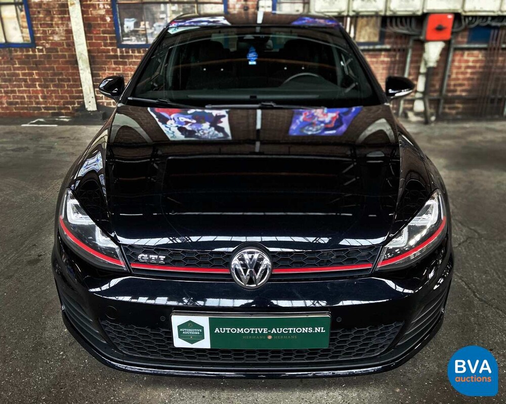 Volkswagen Golf GTI 2.0 TFSI 220pk 2013, H-320-FZ