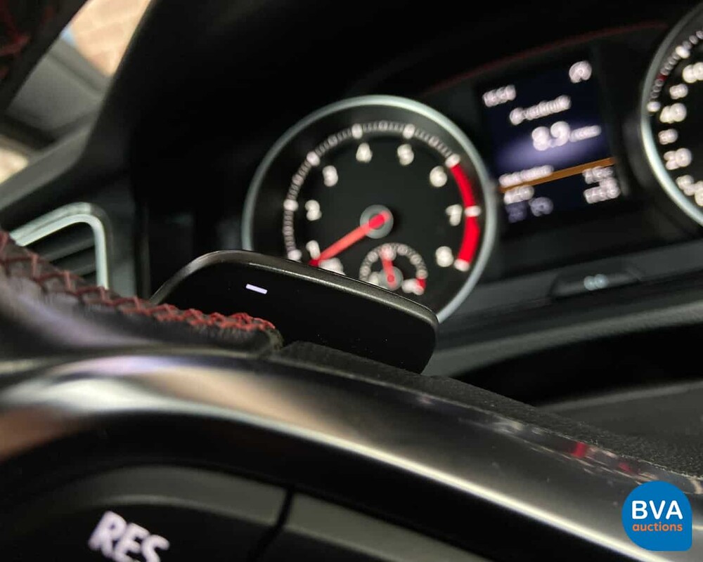 Volkswagen Golf GTI 2.0 TFSI 220pk 2013, H-320-FZ