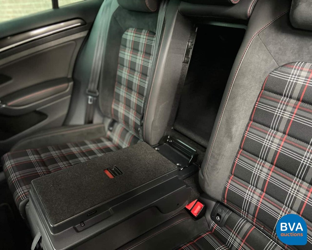 Volkswagen Golf GTI 2.0 TFSI 220pk 2013, H-320-FZ