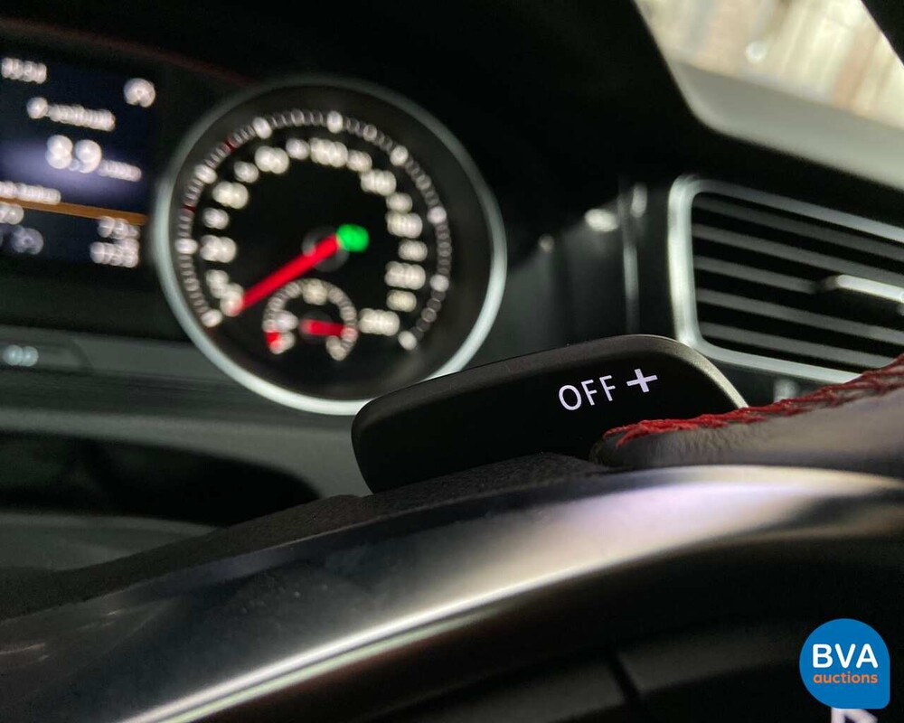 Volkswagen Golf GTI 2.0 TFSI 220pk 2013, H-320-FZ