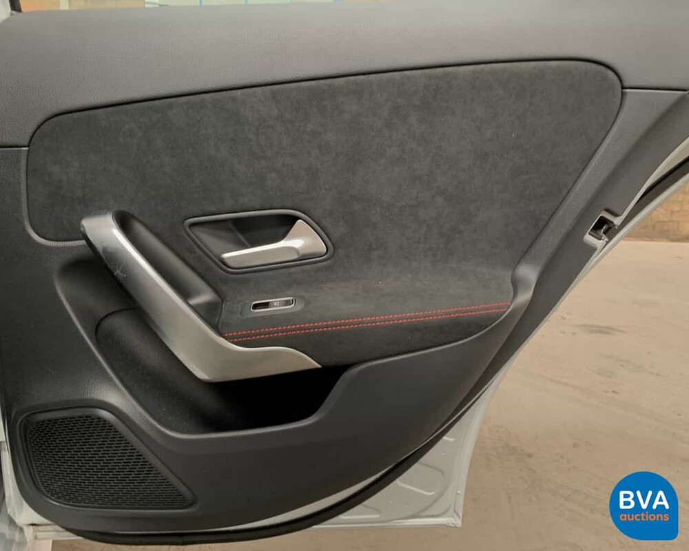 Mercedes-Benz A200 AMG 2019 163pk A-Klasse NW-Model -Garantie-