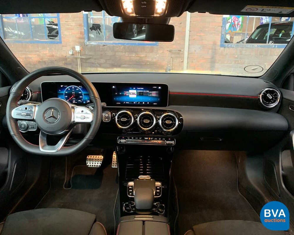 Mercedes-Benz A200 AMG 2019 163pk A-Klasse NW-Model -Garantie-