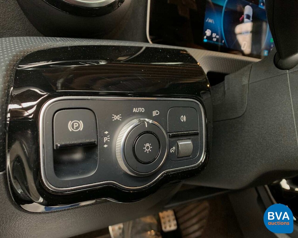 Mercedes-Benz A200 AMG 2019 163pk A-Klasse NW-Model -Garantie-