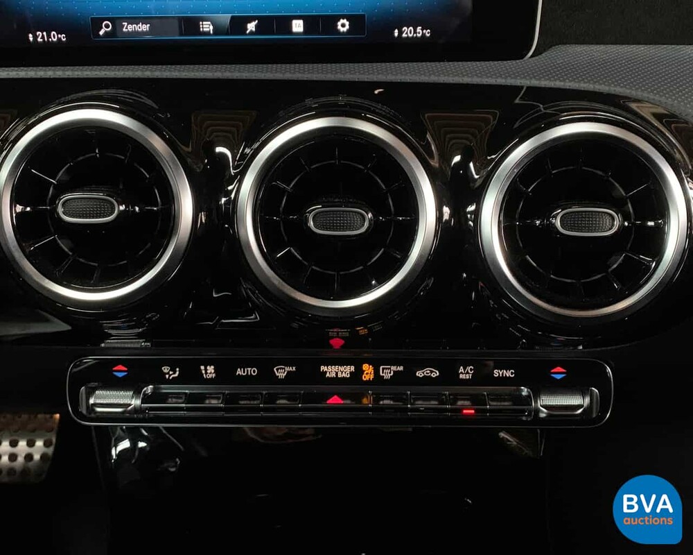 Mercedes-Benz A200 AMG 2019 163pk A-Klasse NW-Model -Garantie-