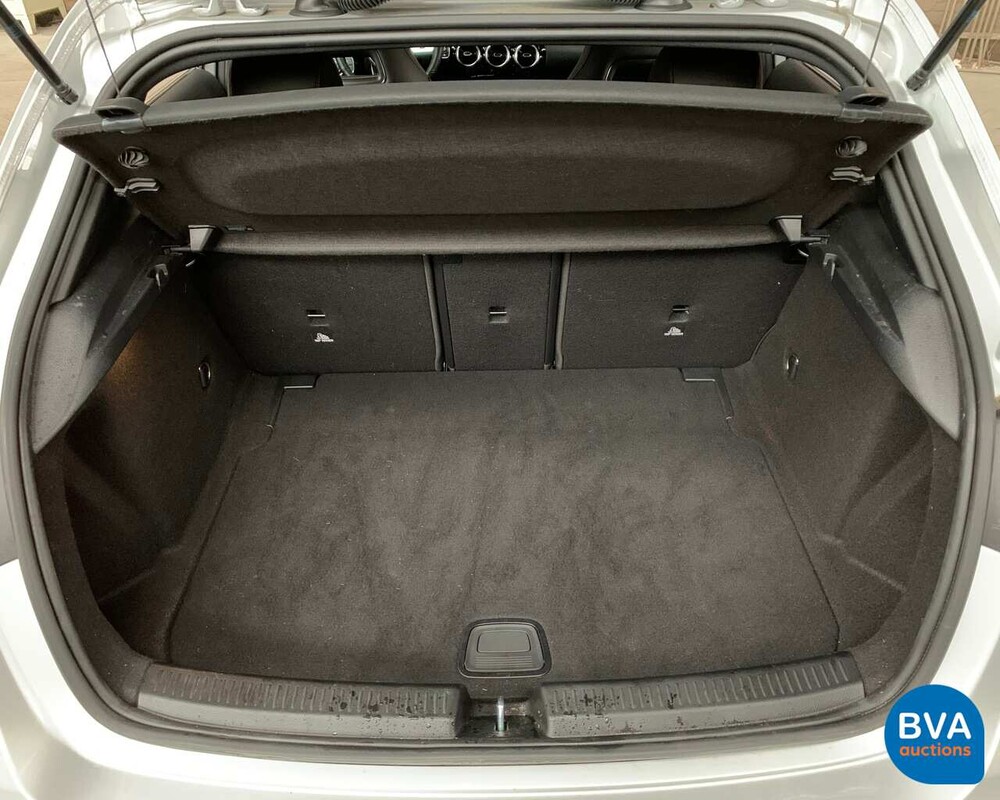 Mercedes-Benz A200 AMG 2019 163pk A-Klasse NW-Model -Garantie-