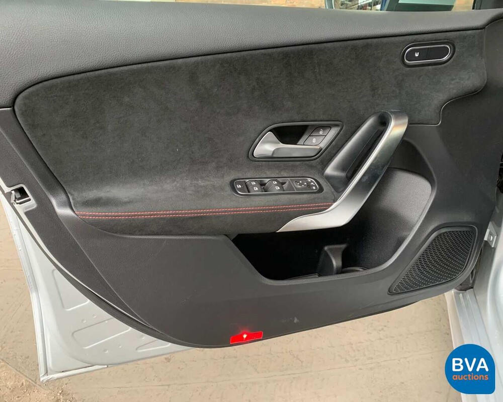 Mercedes-Benz A200 AMG 2019 163pk A-Klasse NW-Model -Garantie-